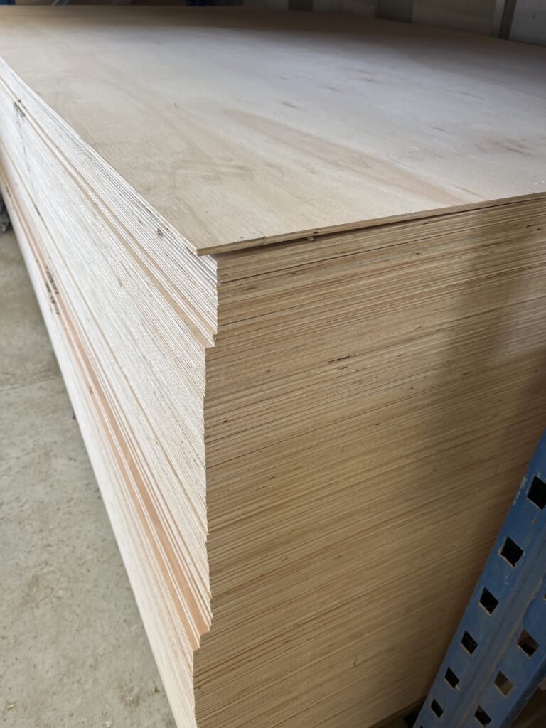 Plywood sheeting